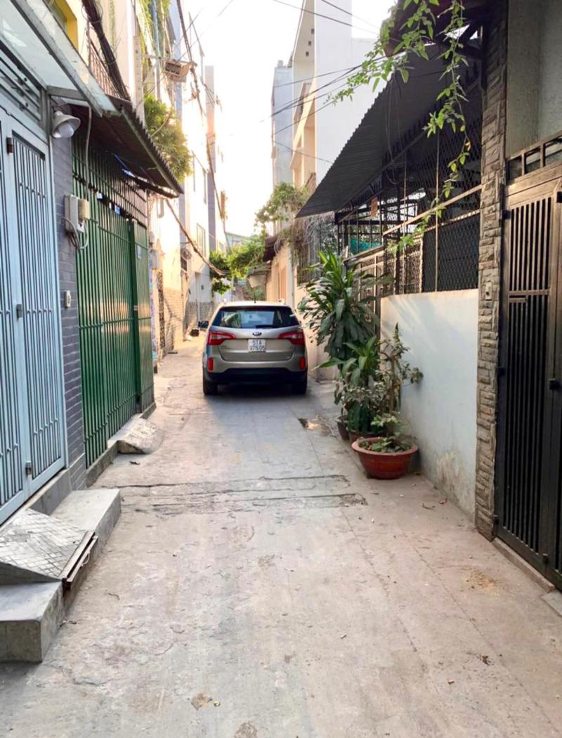 Nhà đẹp 52m2, 3 phòng ngủ, gần trường Nguyễn Du, hẻm ô tô đậu, chỉ 3,99 tỷ